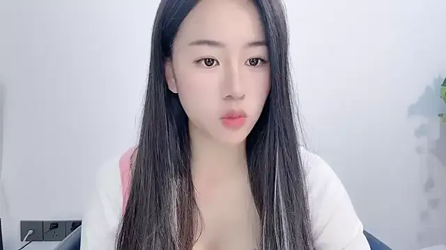 chloe-01 on StripChat