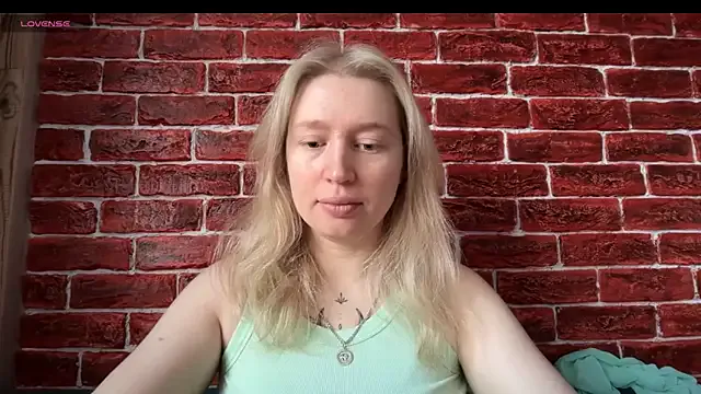 CitrusBlissss on StripChat