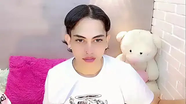 Daniela_Pink_ on StripChat