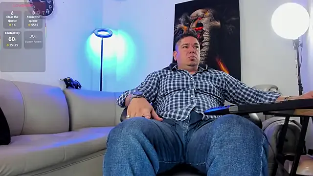 Dante_Bellini on StripChat