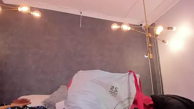 dawa_angels on StripChat