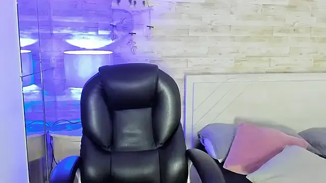 Emir_Ozan_ — Shake ass