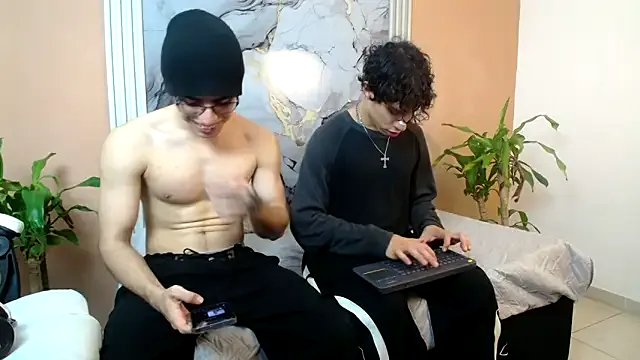 eren_jeager on StripChat 