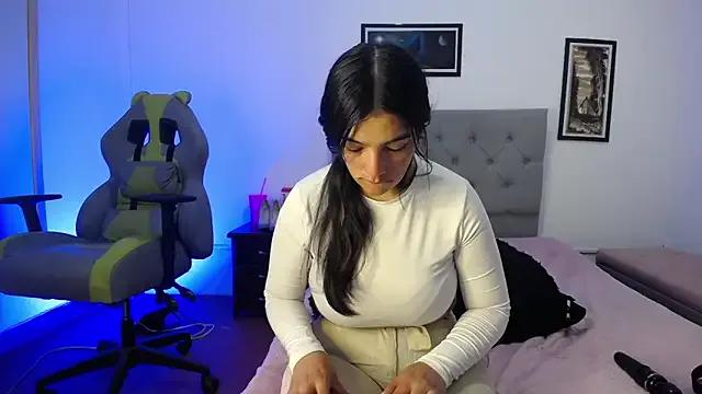 Esmeraldaa- on StripChat 
