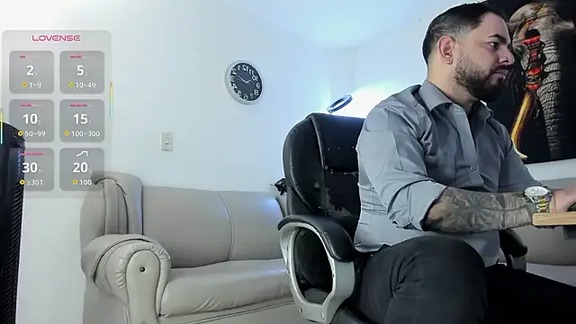 Ethan_Castellano on StripChat