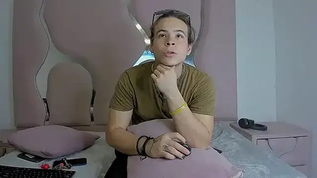 fallenangelsasm on StripChat 