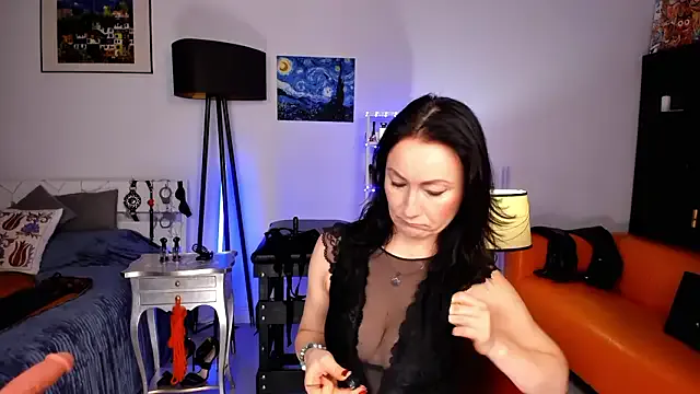 Fetishmodel_Alicia — worship my feet!