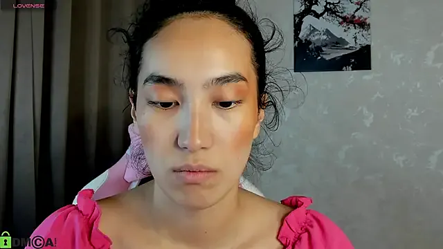 FlirtyAura on StripChat