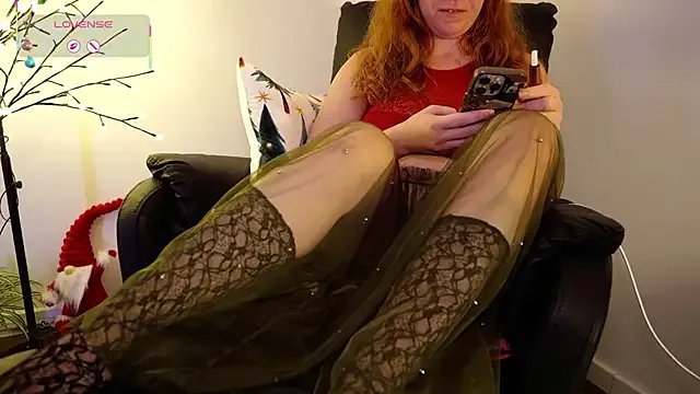 GingerAleMILF on StripChat 