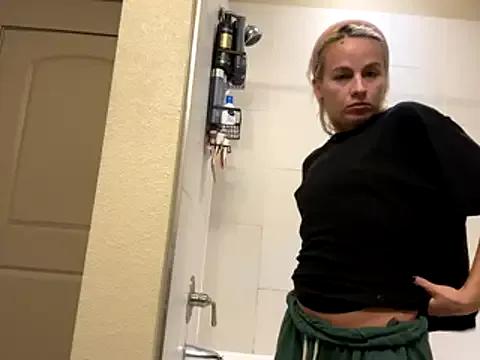 girlfriendmissy — Missy naked