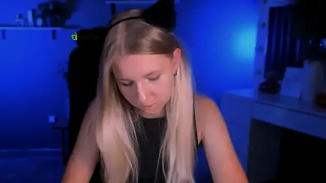 gloria_bubble on StripChat