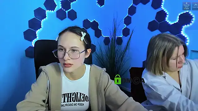 gloria_bubble on StripChat