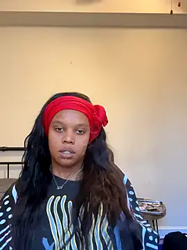 Goldenmami on StripChat