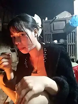 gugu0022 on StripChat 