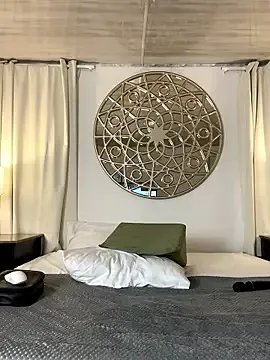 HannaaMiller on StripChat 