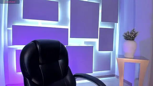 HannahJamesX on StripChat 