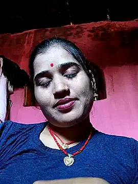 Hot_kamla on StripChat