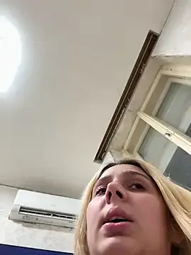 hotamanda01 on StripChat