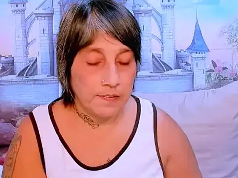 indianroxy on StripChat 