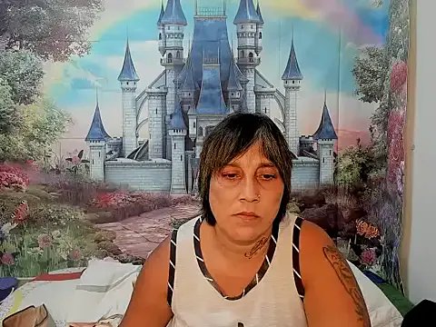 indianroxy on StripChat 