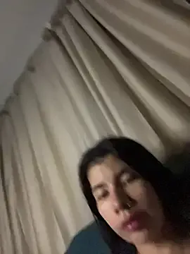 isabella__naugthy on StripChat