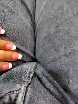 Janhvi- on StripChat