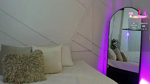 JannaFoxx_ on StripChat 