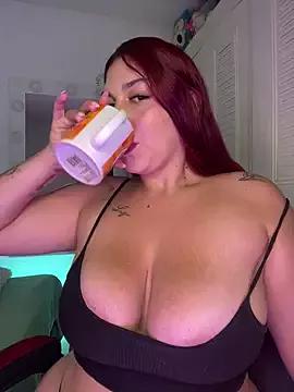 Kaarol69 on StripChat 