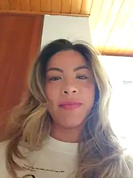 Karen_San_Miguel — Pussy game in front of my friend 