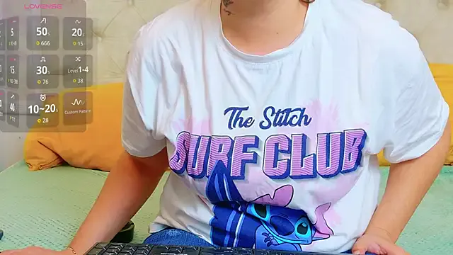 KarinaNoir on StripChat