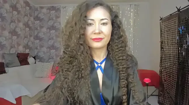 KarinaSweeety on StripChat