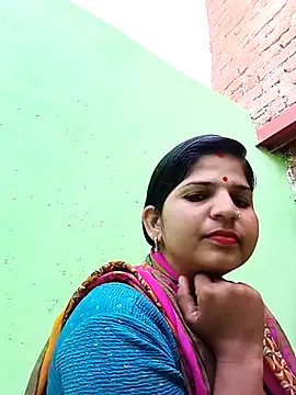 Karishma_cute on StripChat