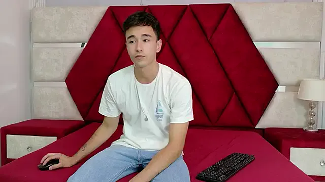 KathyAiden on StripChat