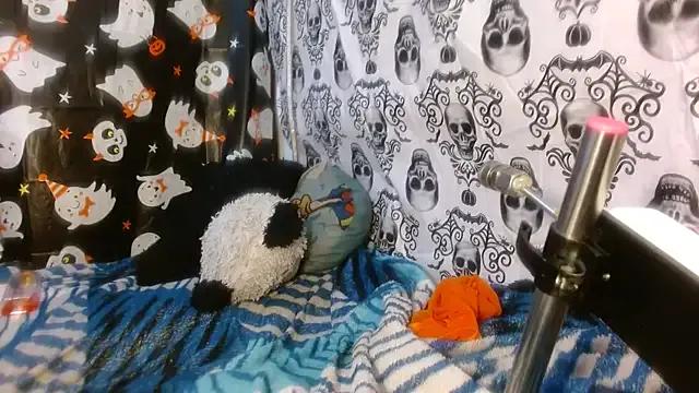 kattislut77 on StripChat 