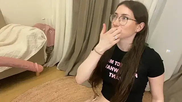 Kelly_Berry__ on StripChat 