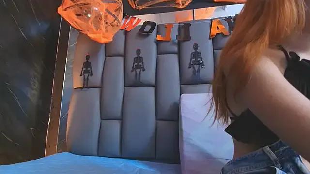 kissme_luna on StripChat 