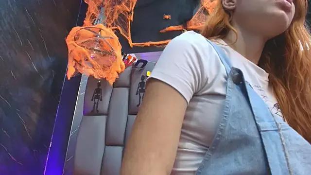 kissme_luna on StripChat 