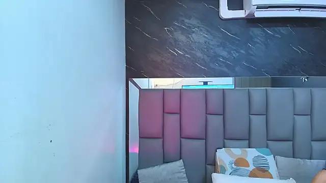 kissme_luna on StripChat 