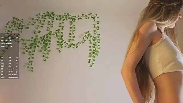 KissyCloud on StripChat 