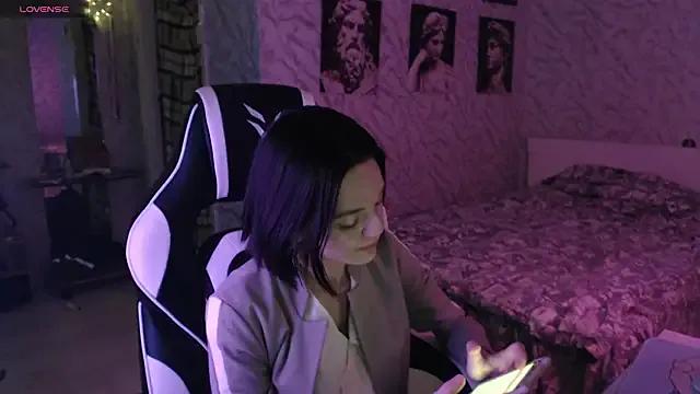 Kitti_study on StripChat 