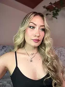 Lally_Valencia__ on StripChat 