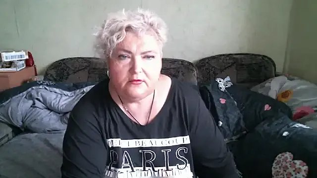 Lana555 on StripChat 