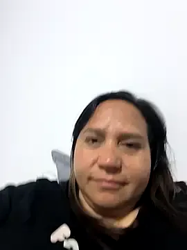 LauraReeves on StripChat