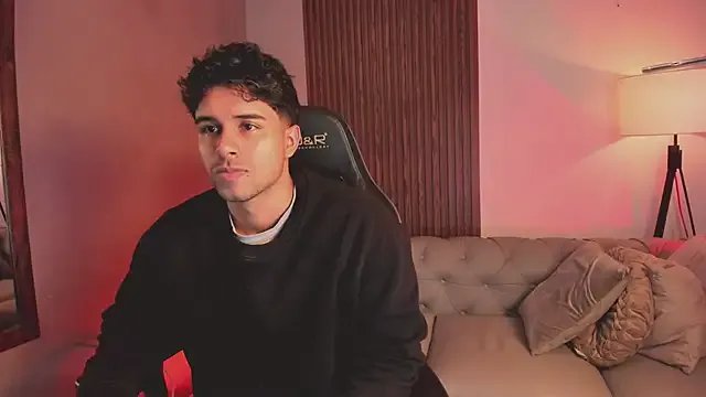 liam_collins21 on StripChat