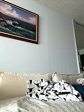 Liyah_19 on StripChat