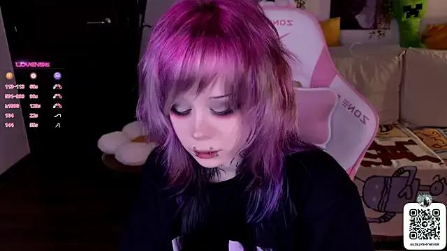 Lollyshy on StripChat 