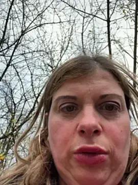 Lombada — Skuirt in publick