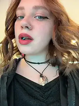 lucy-joy on StripChat