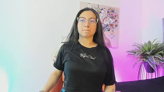 lucy_neil on StripChat