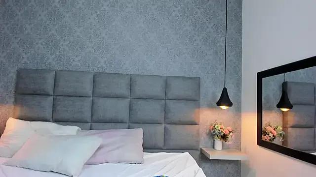 Luna_Bella3 on StripChat